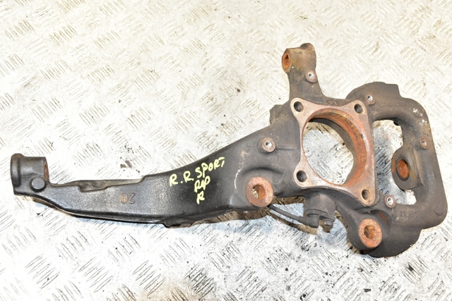 Цапфа поворотная правая RUB500120 LAND ROVER