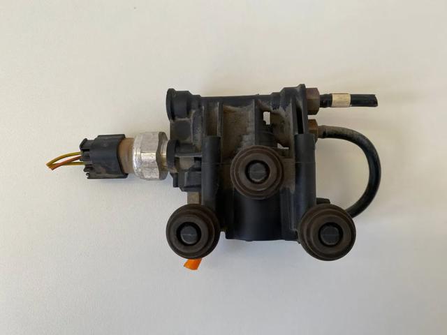 Блок клапанов регулируемой подвески RVH000046 LAND ROVER