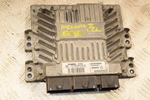 S122326109A RENAULT Модуль управления (ЭБУ) двигателем купить в Киев