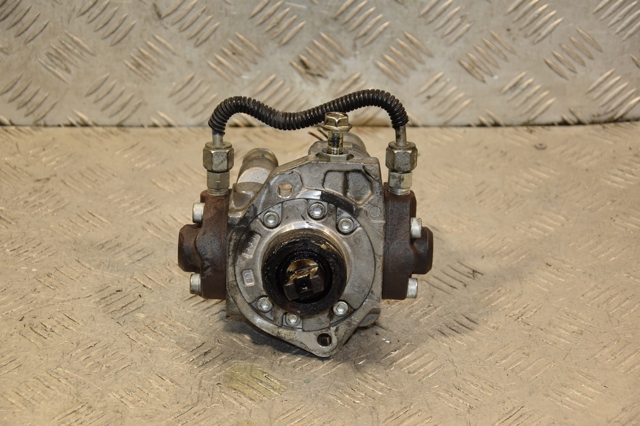 Насос топливный высокого давления SH0113800D MAZDA