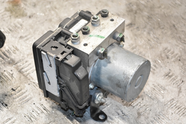 LAND ROVER SRB500440 в наличии Тернополь