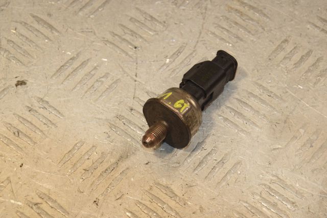 Датчик давления топлива V754043980 PEUGEOT