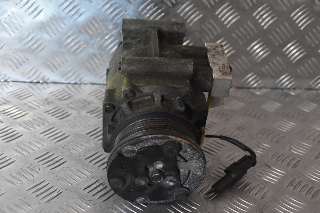 Компрессор хладагента YS4H19D629AB FORD
