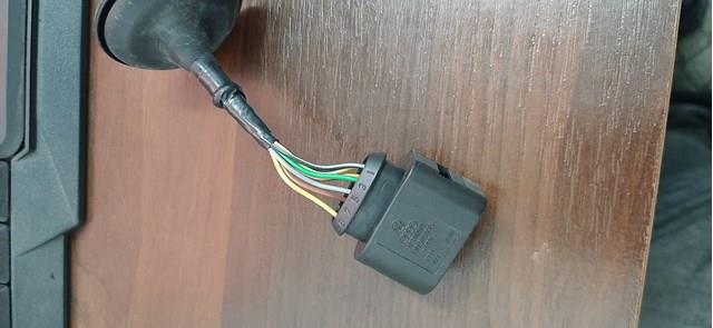 Замок передней левой двери 1J0973715 VAG