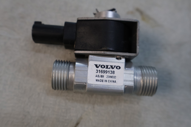 VOLVO 31699138 в наличии Хмельницкий