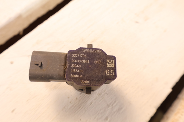 VOLVO 32271797 Парктроники задние в наличии Кривой Рог