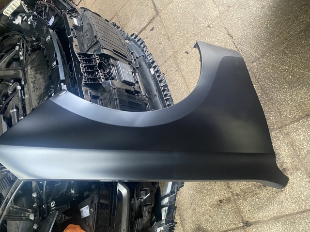 Боковая часть передняя правая 41359628642 BMW