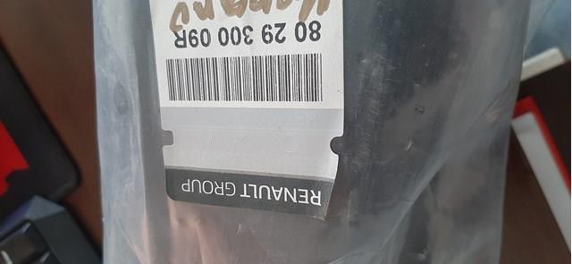 Внутренняя накладка крепления зеркала левого 802930009R RENAULT