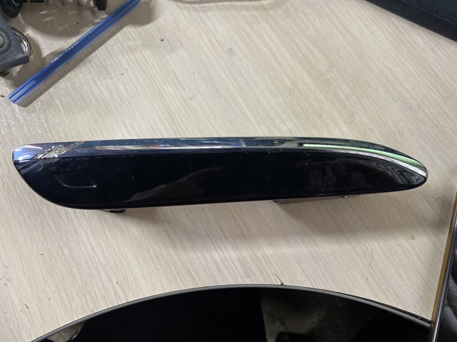 MERCEDES A09976032059197 Ручка двери передней наружная правая в наличии Ровно