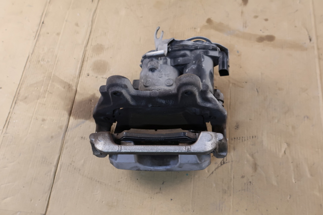 Суппорт тормозной левый задний A2974235900 MERCEDES