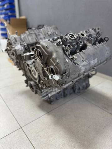 Двигатель голый 11005A4FB08 BMW