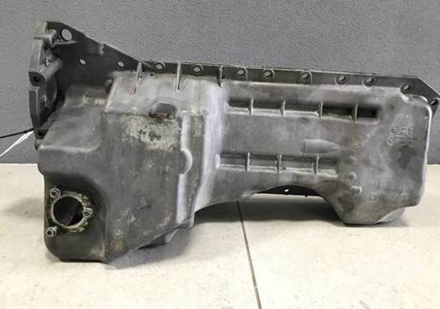 Масляный поддон двигателя 11137552414 BMW