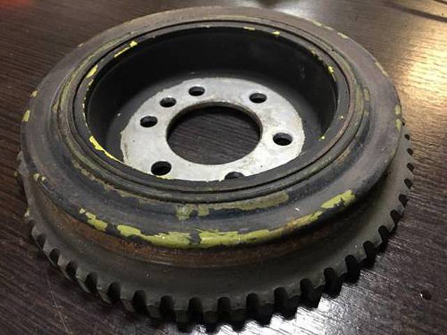 Шкив-демпфер коленвала 11231727224 BMW