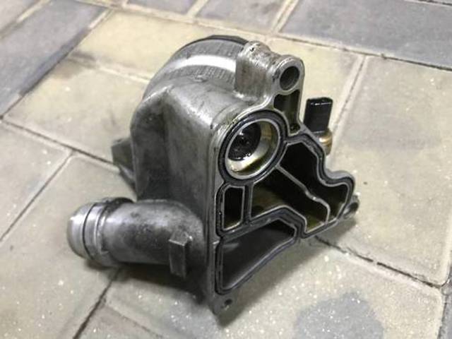  Корпус масляного фильтра 11428683206 BMW