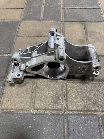 Насос водяной 11518575624 BMW
