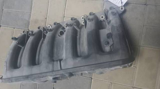 Коллектор впускной 11617525752 BMW
