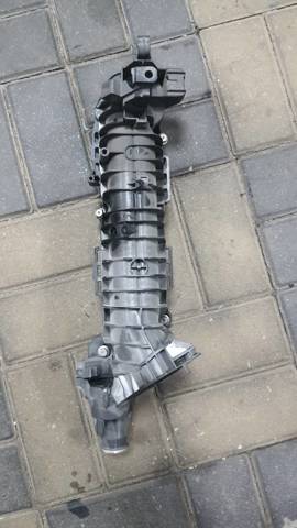 Коллектор впускной 11617807991 BMW