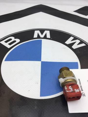Датчик включения вентилятора радиатора  12521741900 BMW