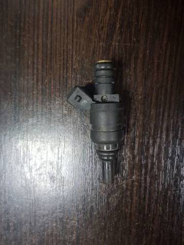 Топливные форсунки 13537546244 BMW