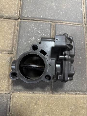 Блок дроссельной заслонки 13548512452 BMW