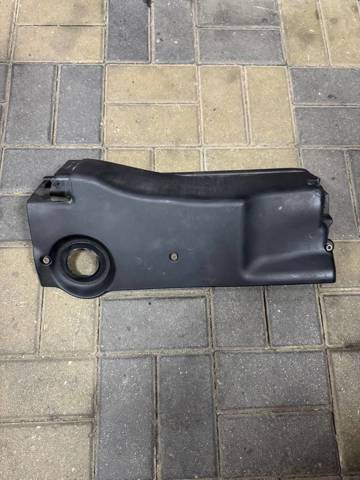 Крышка мотора декоративная Бмв 5