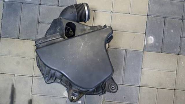 Коробка фильтра 13717543162 BMW