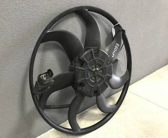 Диффузор радиатора охлаждения в сборе с мотором 17427526824 BMW