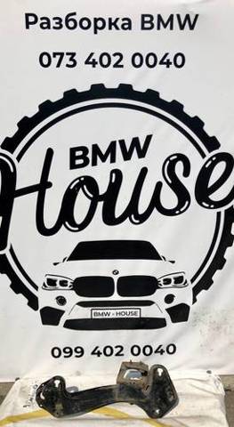 Балка крепления коробки передач 22316751228 BMW
