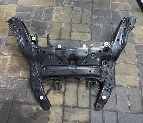 Крабобалка передней подвески 31116869546 BMW