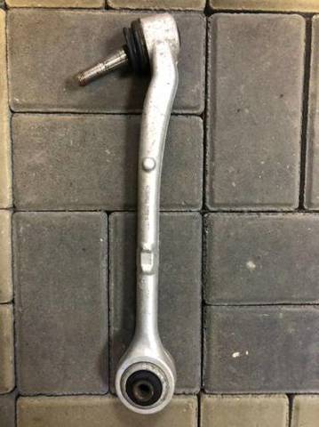 Рычаг передний нижний левый 31121142087 BMW