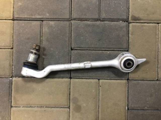 Правый рычаг передней нижней подвески 31122341296 BMW