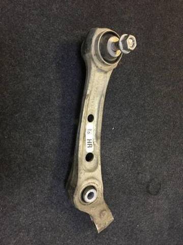 Передний нижний рычаг 31126777740 BMW