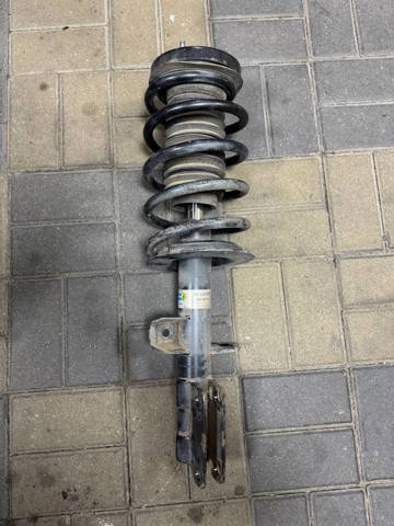 Амортизаторная стойка передняя левая 31316764603 BMW