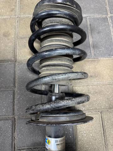 Пружина передняя 31336750331 BMW