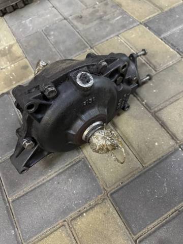 Редуктор колесный моста переднего 31507508524 BMW