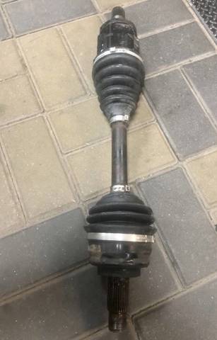 Полуось передняя левая 31607565313 BMW