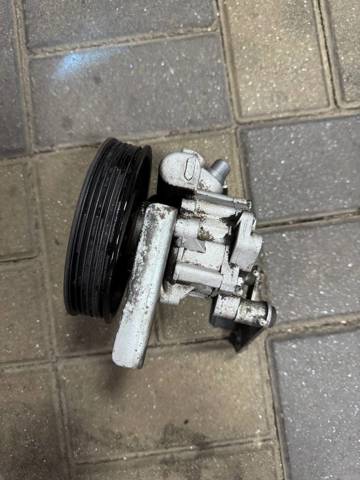 Насос рулевого механизма 32411097149 BMW