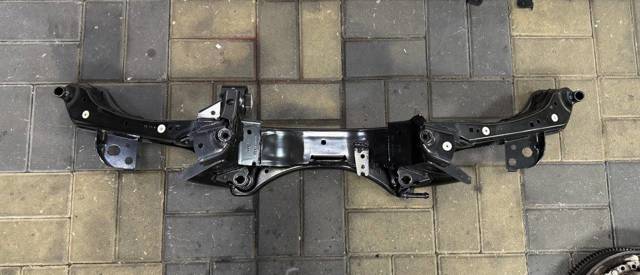 Крабобалка задней подвески 33306894201 BMW