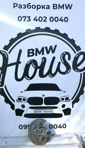 Цапфа правая 33326793770 BMW