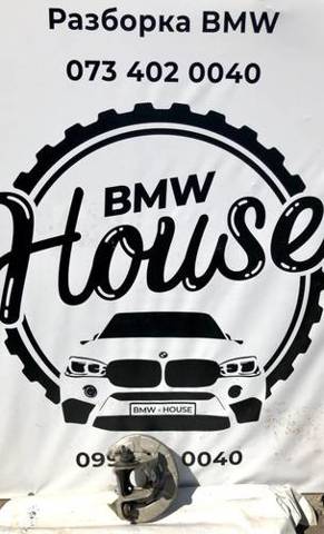 Кулак поворотный левый 33326879101 BMW