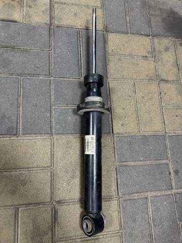 Амортизаторы задние 33526798786 BMW
