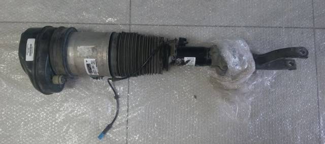 Стойка передняя правая 37106869036 BMW