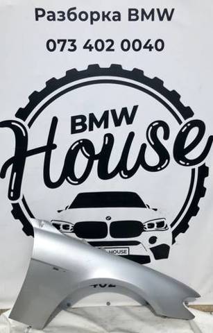 Переднее правое крыло 41357061662 BMW