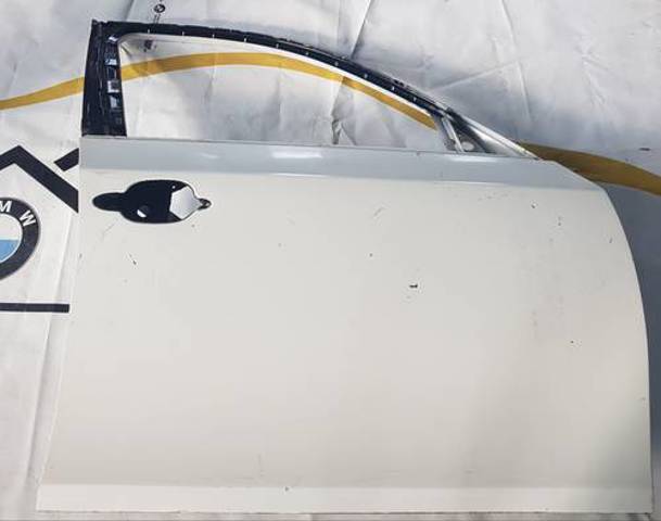 Пассажирская передняя дверь 41517202340 BMW