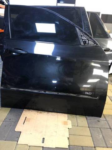 Пассажирская передняя дверь 41517211424 BMW