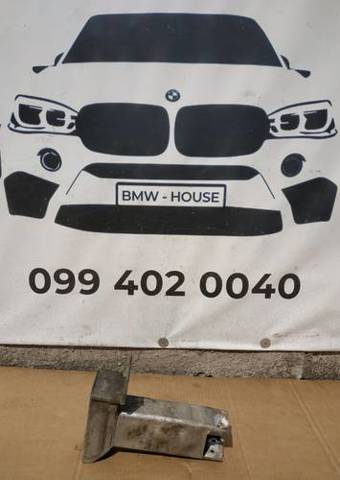 BMW 51113448461 Кронштейн бампера переднего правый в наличии Тернополь
