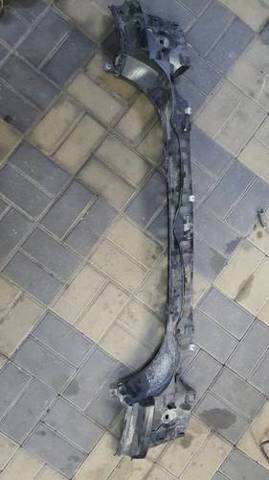 Кронштейн бампера заднего, центральный 51127184766 BMW