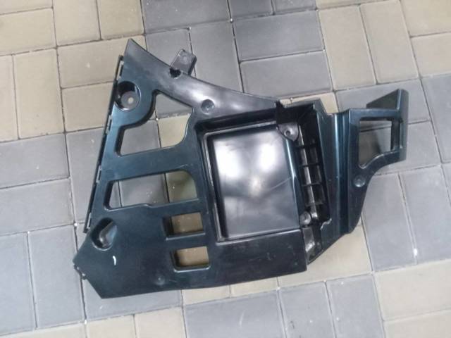 Кронштейн бампера заднего, внешний правый 51127294722 BMW