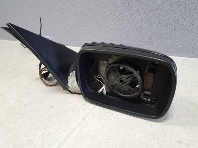 Корпус левого зеркала заднего вида 51167190164 BMW