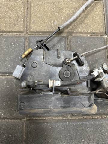 Запор кабины 51218402539 BMW
